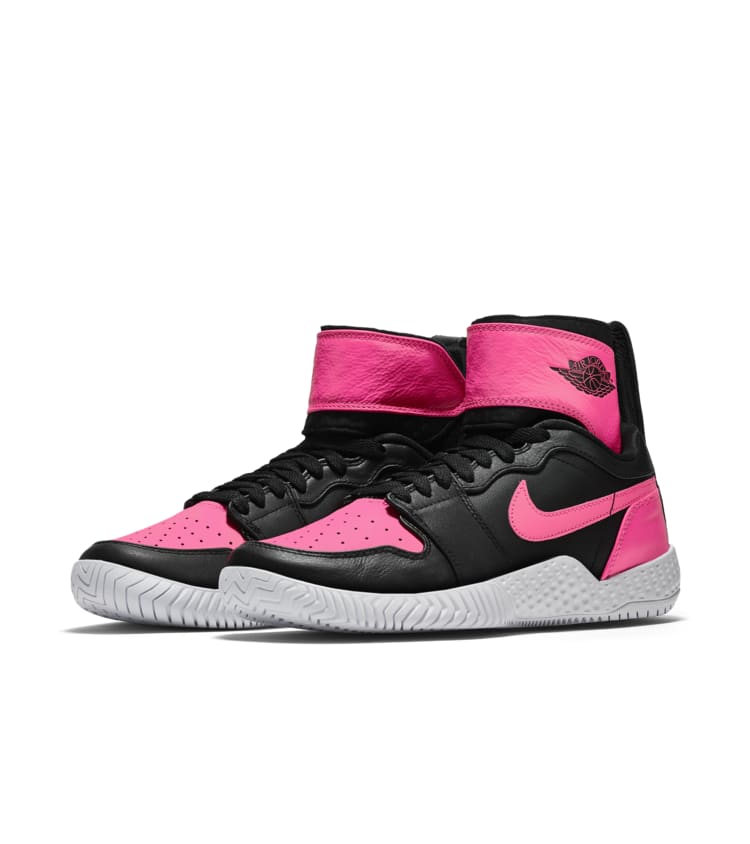 Лимитированные найки. Nike 12 us Pink. Кроссовки найк Black Hyper Pink. Найк ХАЙПЕР розовые. Кроссовки найк лимитированная коллекция.