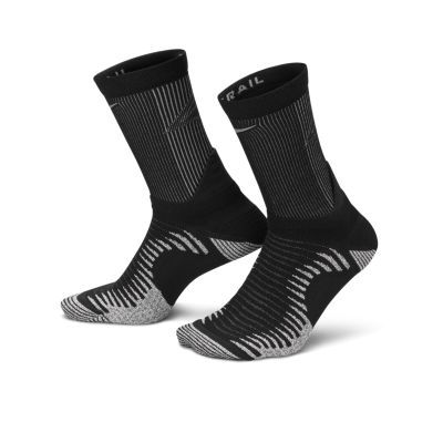 Nike Dri-FIT 跑步中筒襪