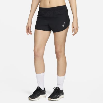 Nike Dri-FIT Tempo Race 女款跑步短褲