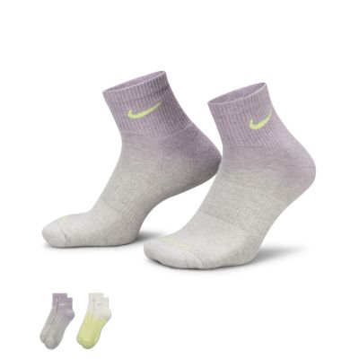 Nike Everyday Plus 緩震過踝襪 (2 雙)
