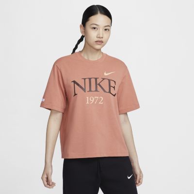 Nike Sportswear Classic 女款 T 恤